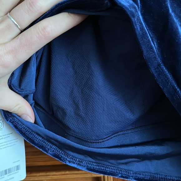 Athleta Elation V Neck Crop - Picture 6 of 6